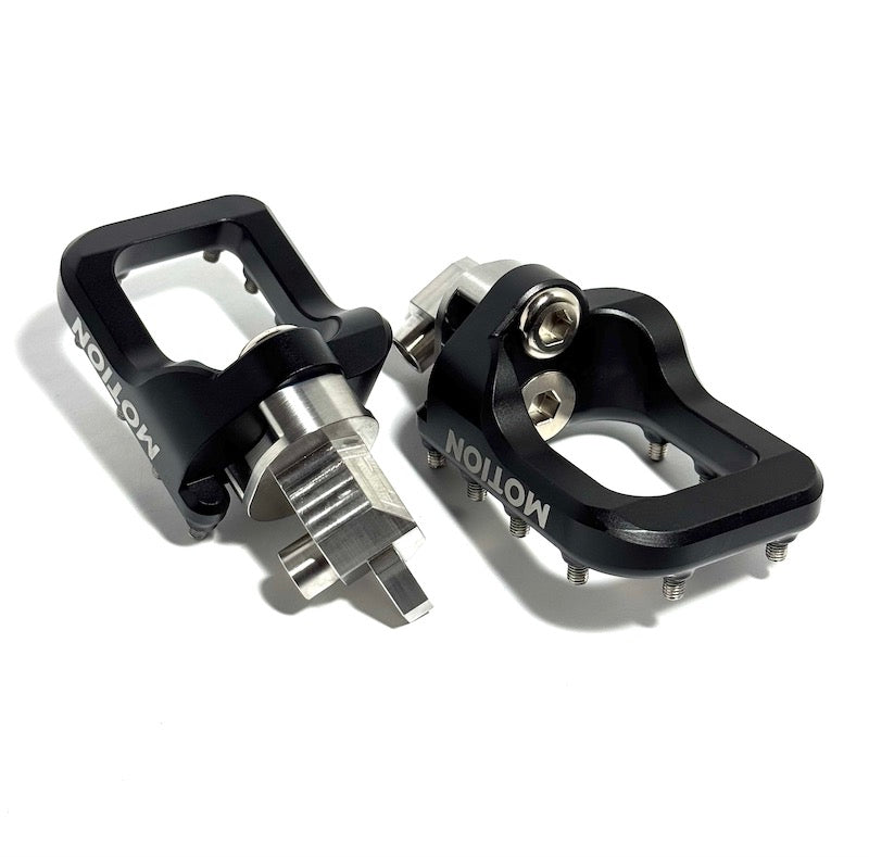 Enduro footpegs