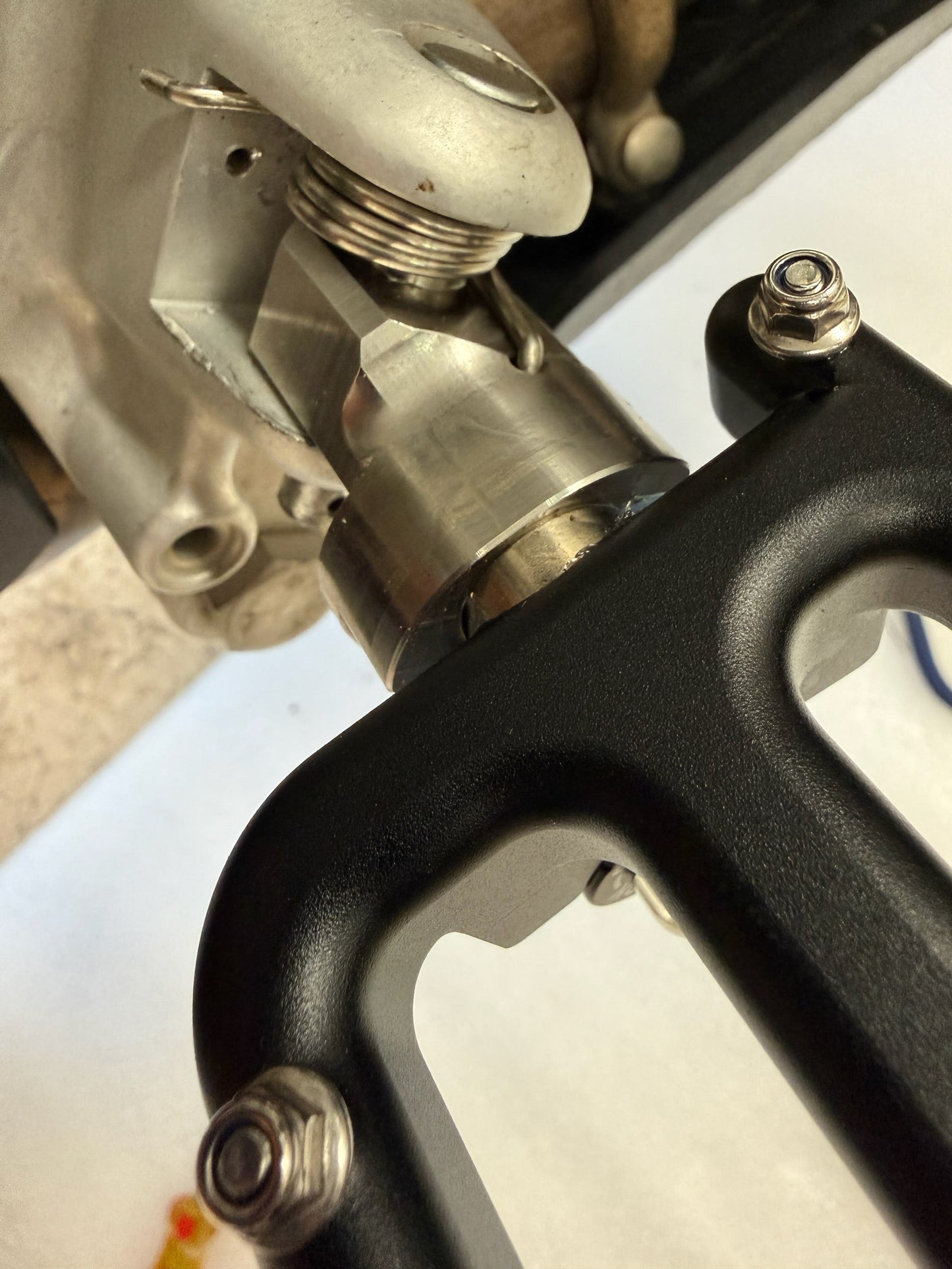 DDX model FITS: Ducati Desert X, Multistrada